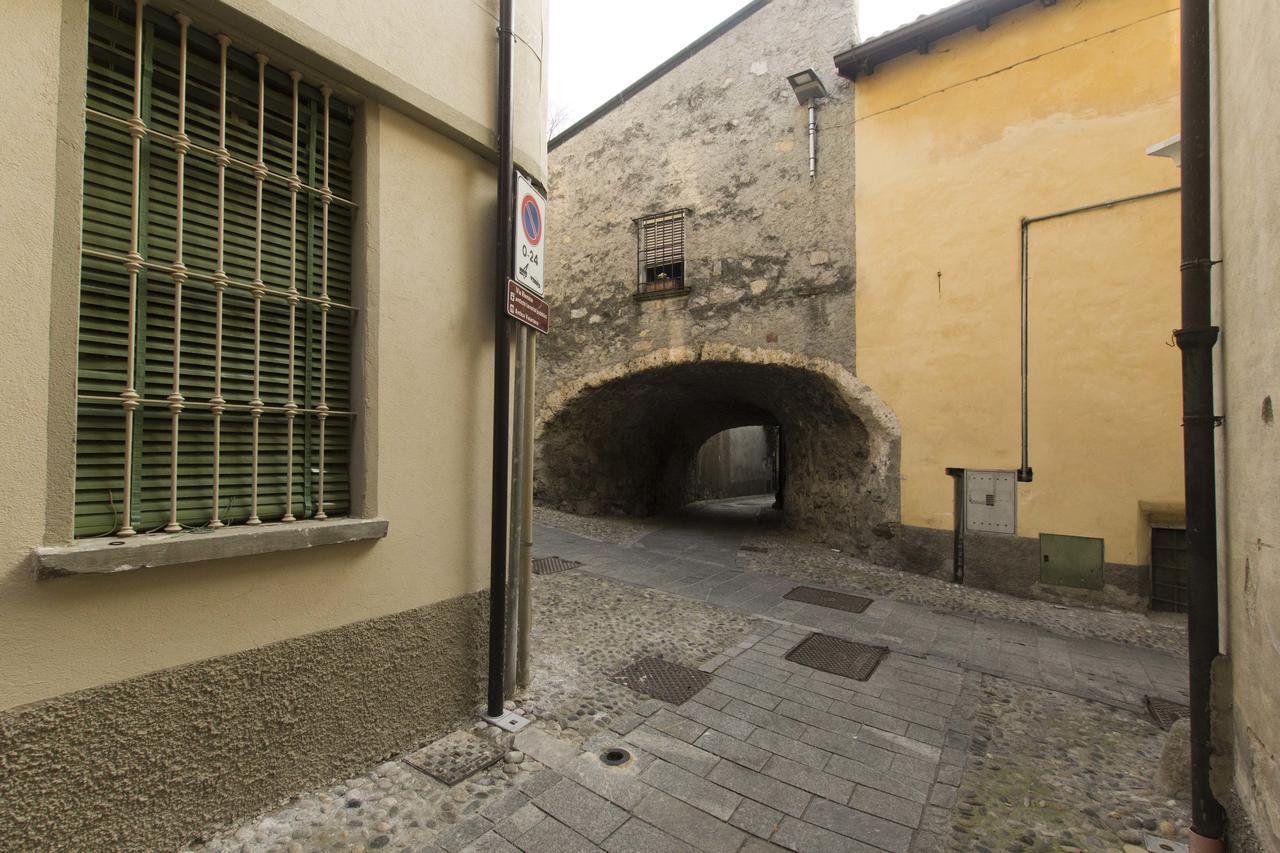 Casa Madali' - Nel Borgo Apartment Marone Exterior photo