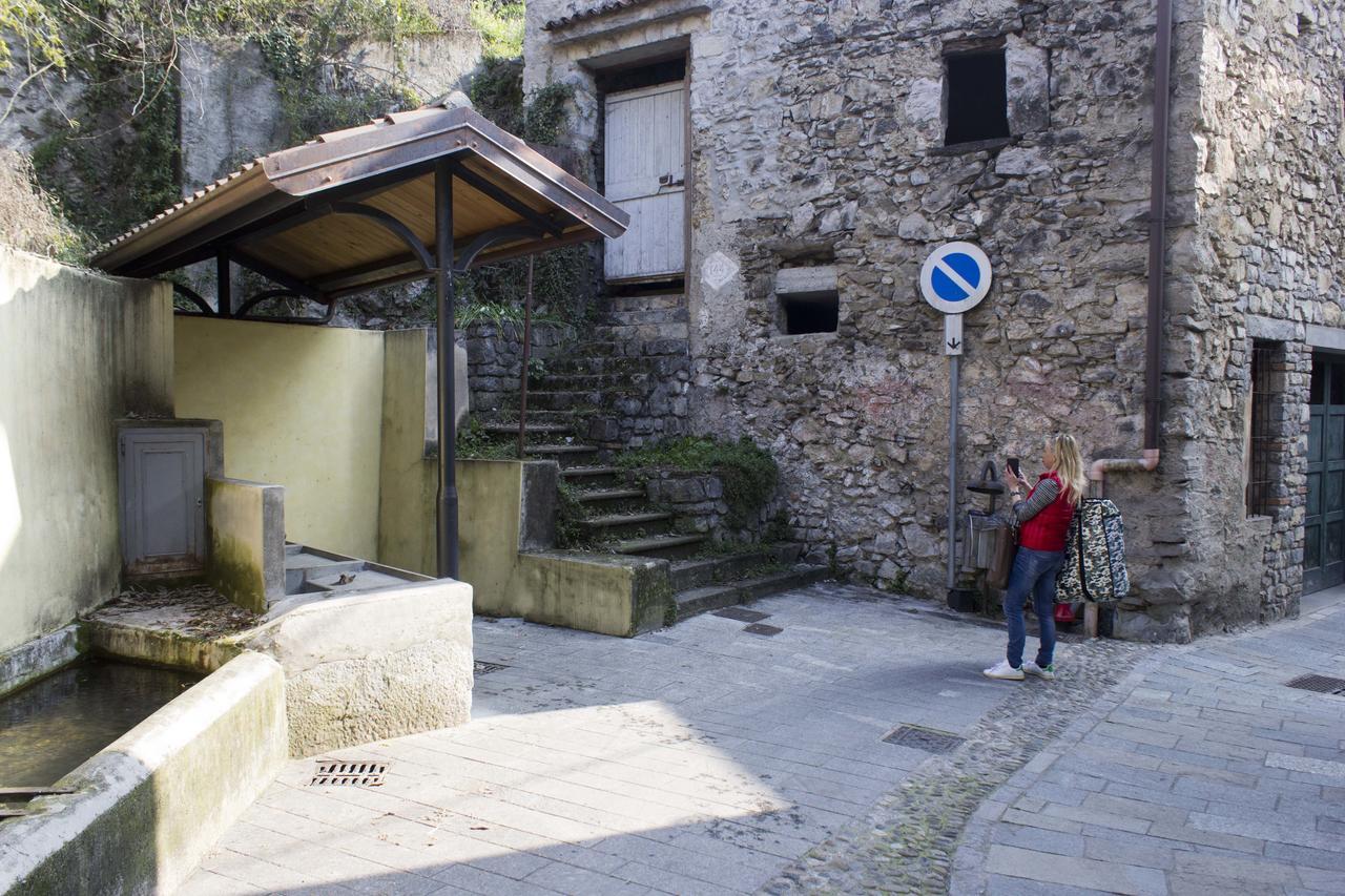 Casa Madali' - Nel Borgo Apartment Marone Exterior photo